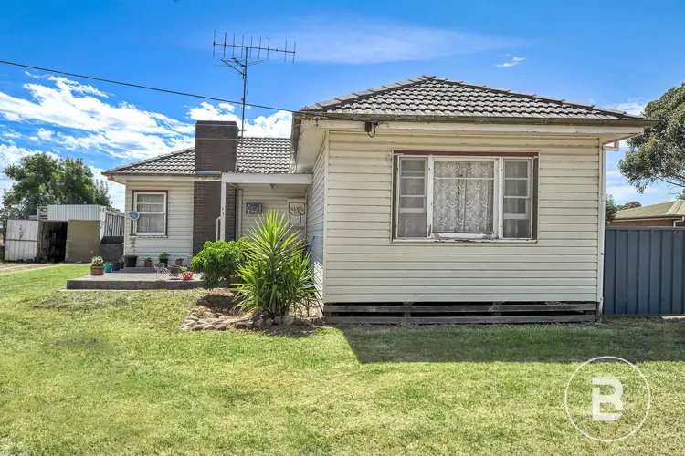 19 Astbury Street, Avoca VIC 3467