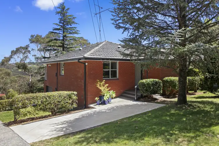 105 Valley Road, Wentworth Falls NSW 2782