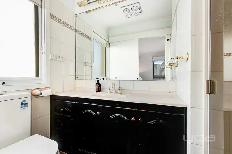 Sixth view of Homely house listing, 2 Trentham Drive, Gladstone Park VIC 3043