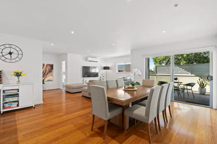 2/881 Doncaster Road, Doncaster East VIC 3109