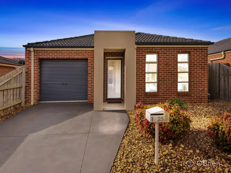 Main view of Homely house listing, 1/25 Carissa Circuit, Werribee VIC 3030