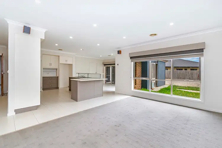 Fourth view of Homely house listing, 8 Sanford Court, Portland VIC 3305