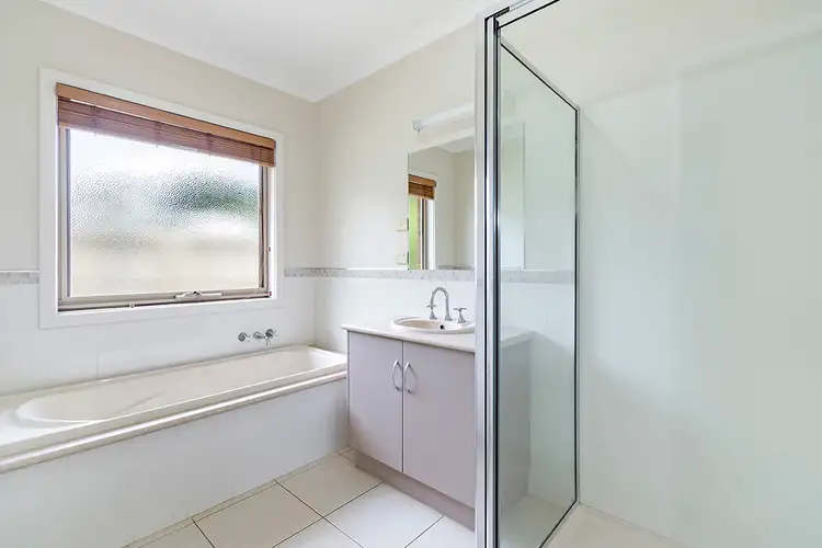 Sixth view of Homely house listing, 8 Sanford Court, Portland VIC 3305