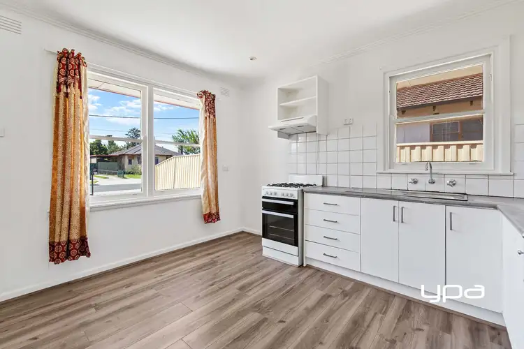 Fourth view of Homely house listing, 15 Avalon Avenue, Broadmeadows VIC 3047