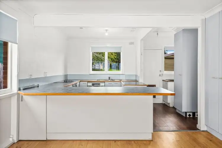 114 Lakeside Drive, Koonawarra NSW 2530