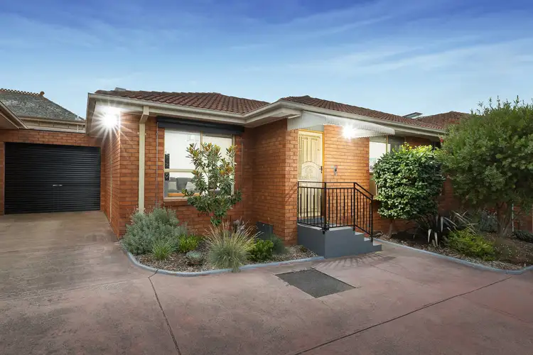 Main view of Homely villa listing, 2/8 Primrose Street, Moonee Ponds VIC 3039