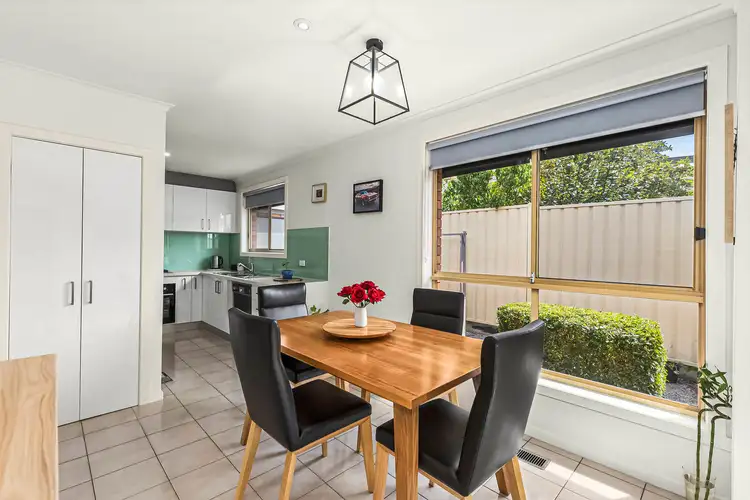 Fourth view of Homely villa listing, 2/8 Primrose Street, Moonee Ponds VIC 3039