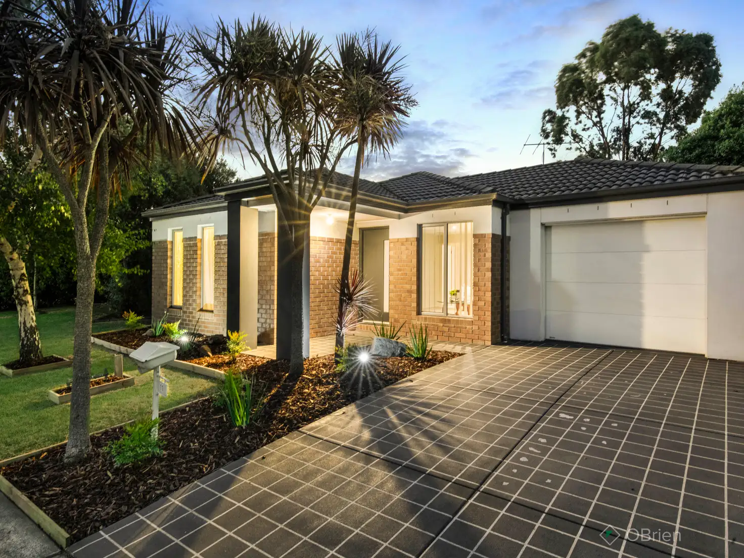 Main view of Homely house listing, 11 Sing Crescent, Berwick VIC 3806
