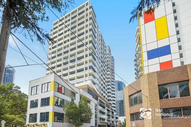 1102/50 Claremont Street