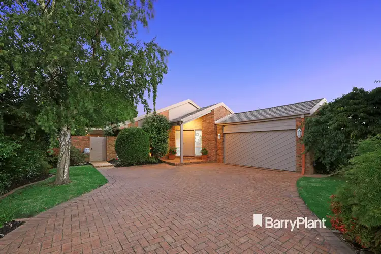 49 Pitfield Crescent, Rowville VIC 3178