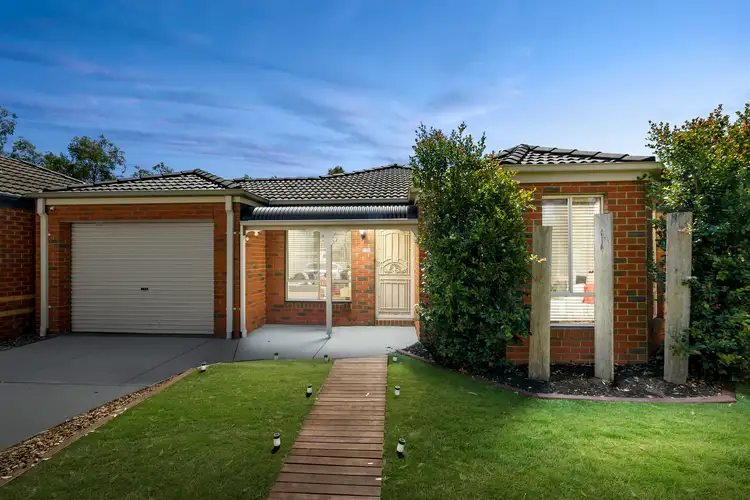 13 Mundi Crescent, Manor Lakes VIC 3024