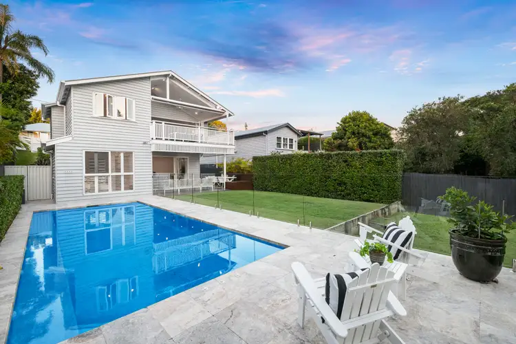 17 Kingsbury Street, Norman Park QLD 4170