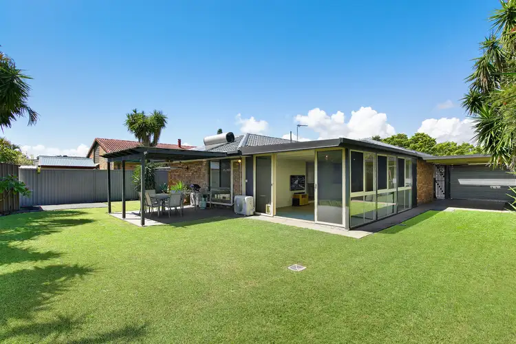 16 Avocado Street, Elanora QLD 4221