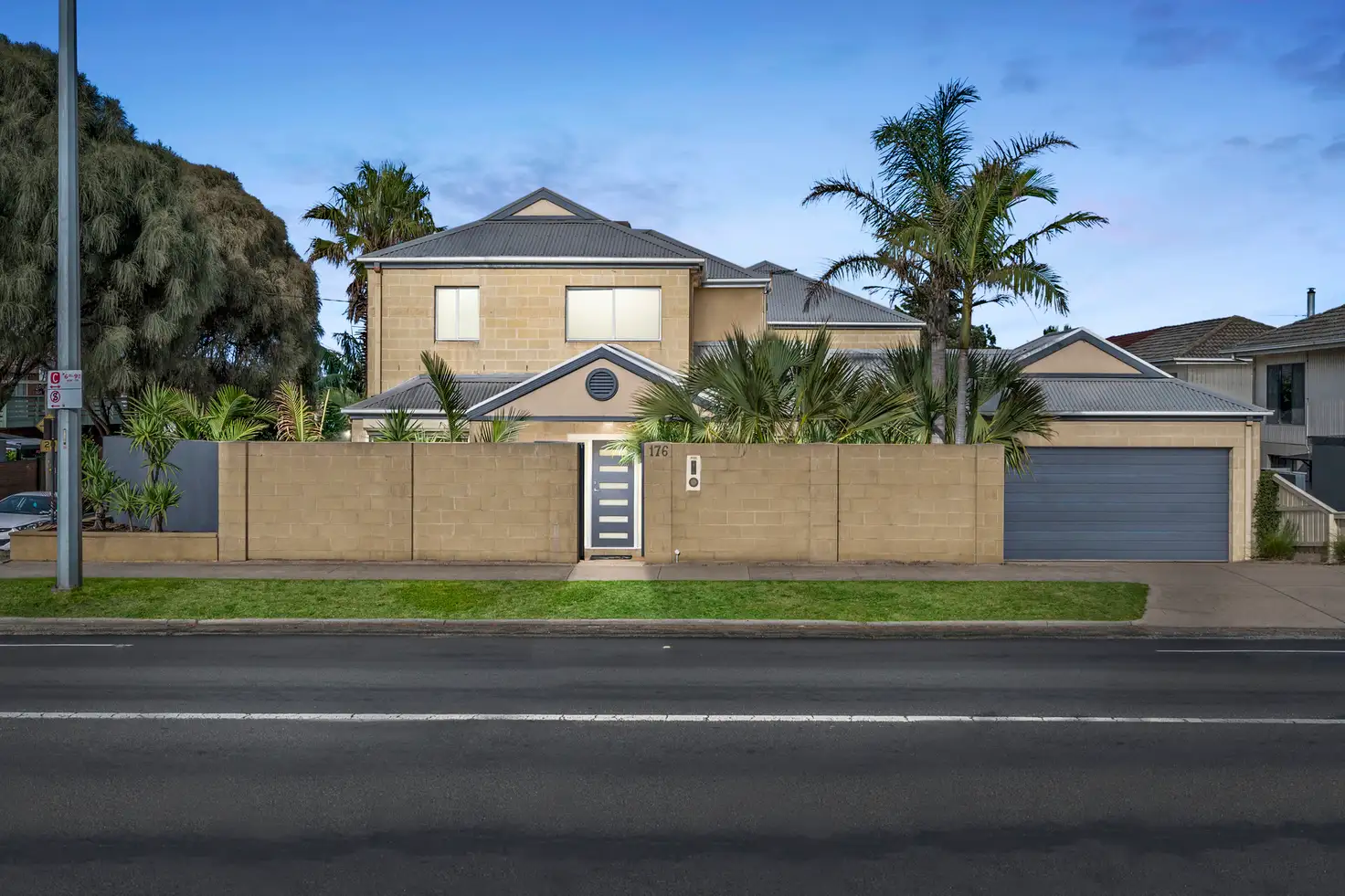 Main view of Homely townhouse listing, 176 Nepean Highway, Aspendale VIC 3195