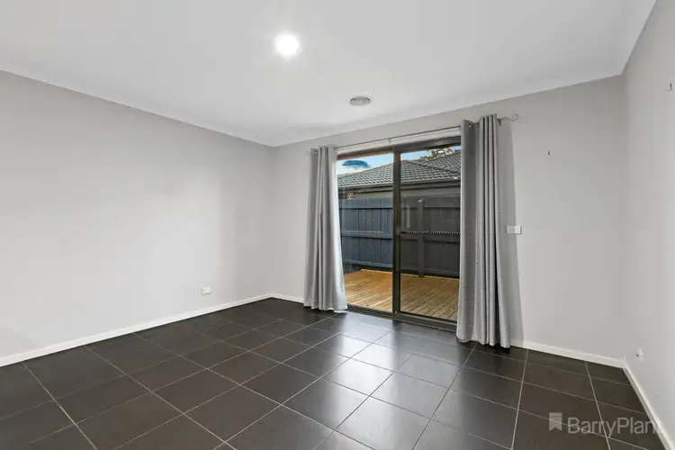 Fifth view of Homely house listing, 44 Chestnut Chase, Pakenham VIC 3810