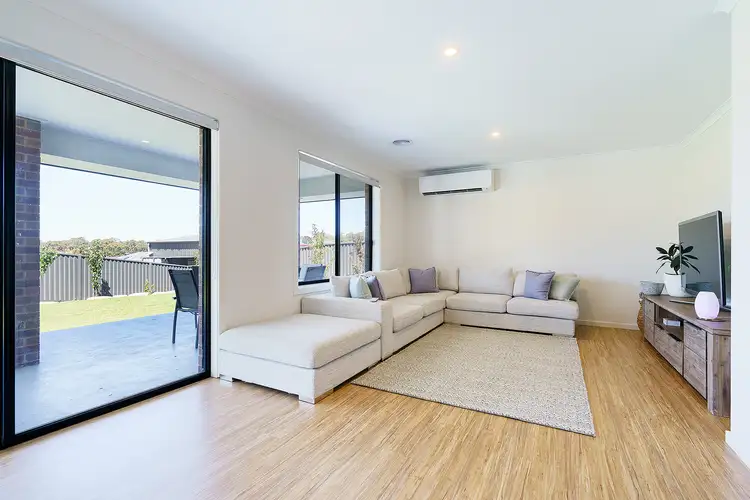 Second view of Homely house listing, 5 McKenzie Way, Mckenzie Hill VIC 3451