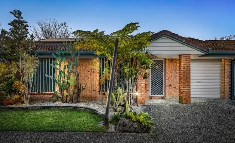 10/6 Rosegum Place