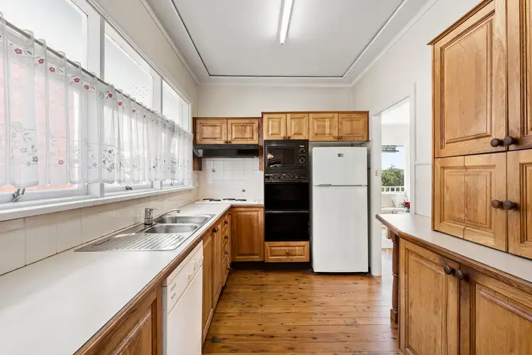 Fifth view of Homely house listing, 7 Maxwell Parade, Frenchs Forest NSW 2086