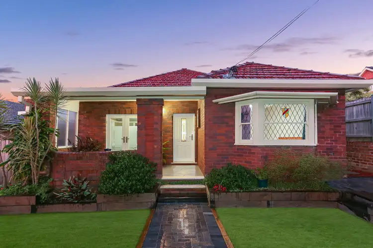 43 Hanks Street
