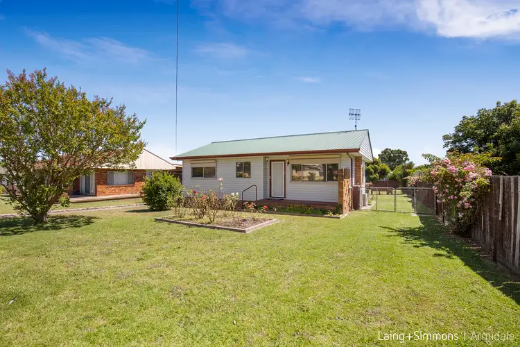 1 James Avenue, Armidale NSW 2350