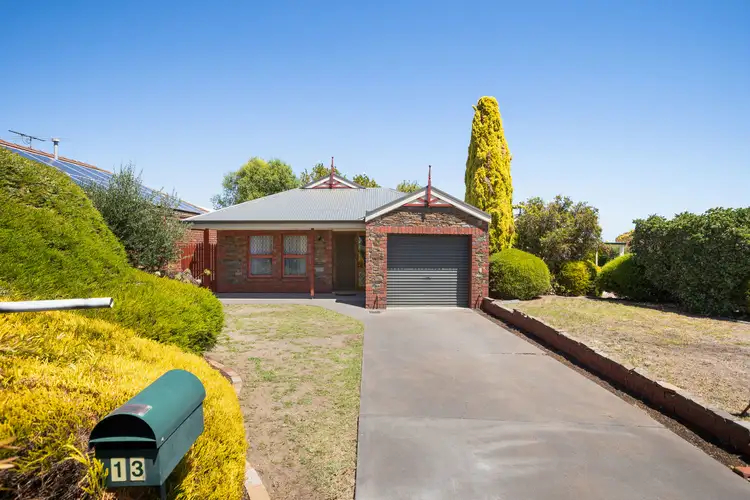 13 Hurtle Court, Woodcroft SA 5162