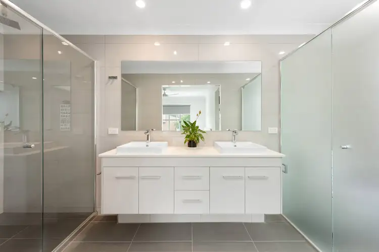 Sixth view of Homely townhouse listing, 1/21 Beatrice Street, Greenslopes QLD 4120