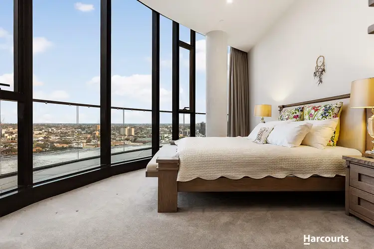 1902/555 St Kilda Road, Melbourne VIC 3004