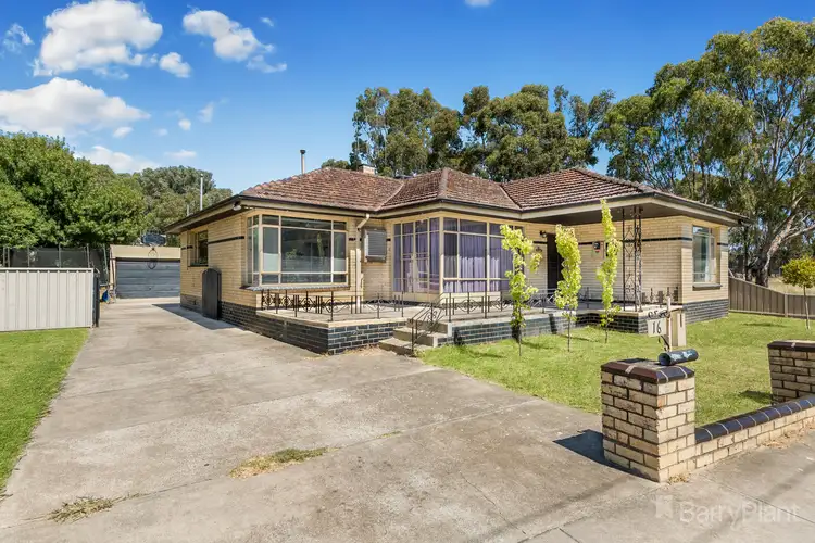 16 Bay Street, Golden Square VIC 3555