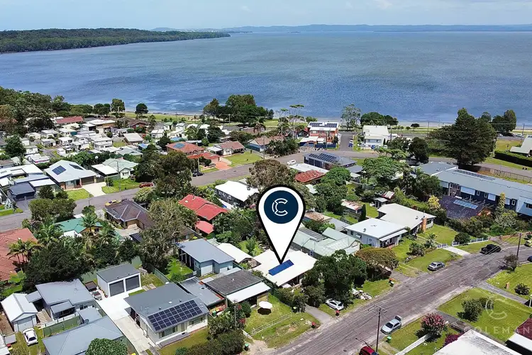 9 Wallis Ave, Canton Beach NSW 2263