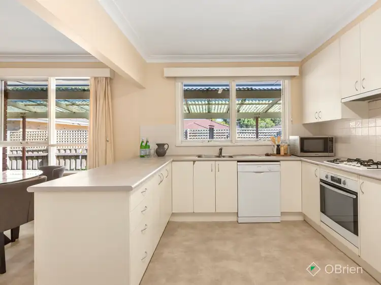 Third view of Homely house listing, 5 Thomas Court, Parkdale VIC 3195