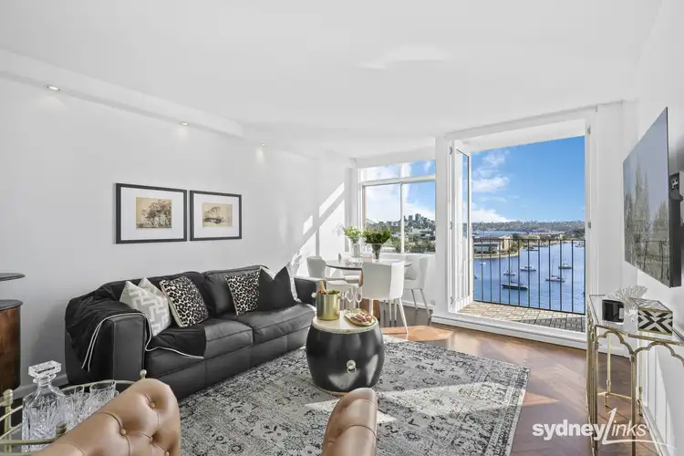 52/106 Elizabeth Bay Road