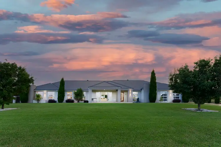 2 Ventana Court, Luddenham NSW 2745