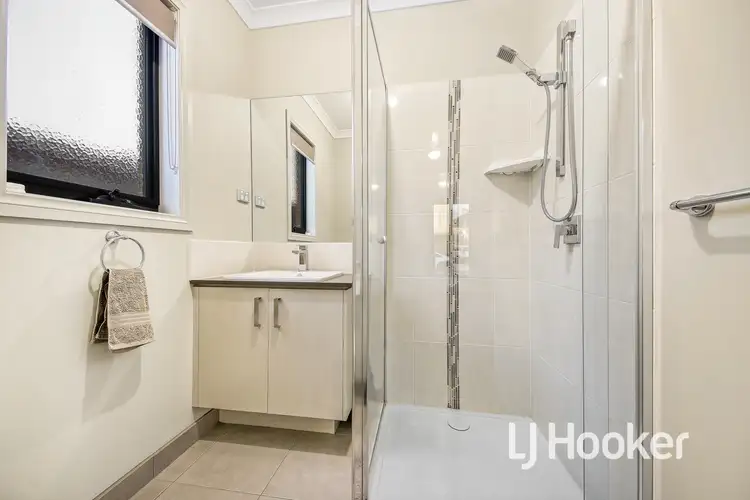 Fourth view of Homely house listing, 10 Symons Street, Cranbourne East VIC 3977