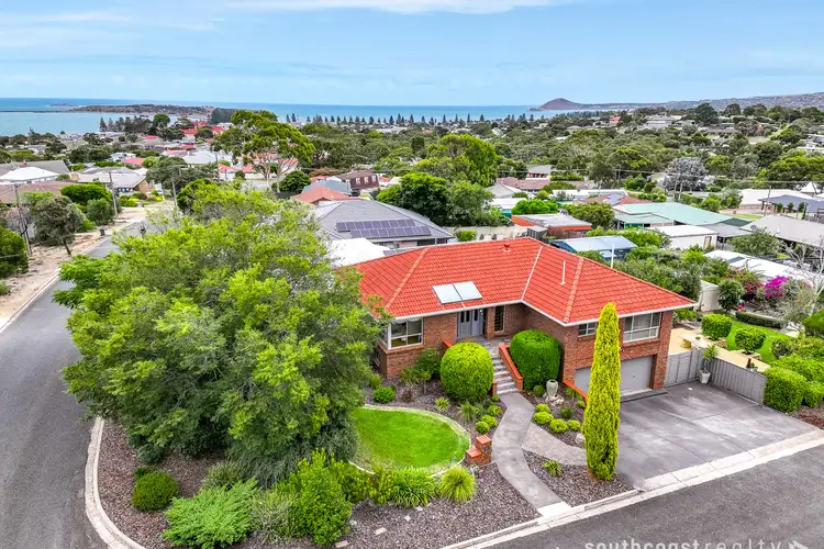21 Warland Avenue, Victor Harbor SA 5211