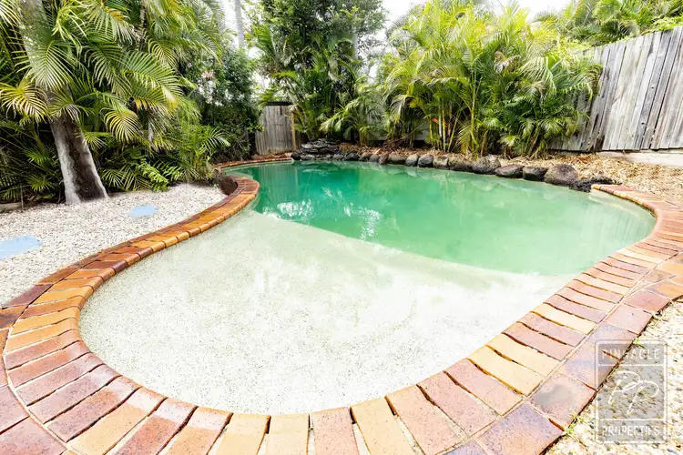 8 Pistachio Court, Camira QLD 4300