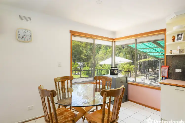 Sixth view of Homely house listing, 325 Glenview Road, Launching Place VIC 3139