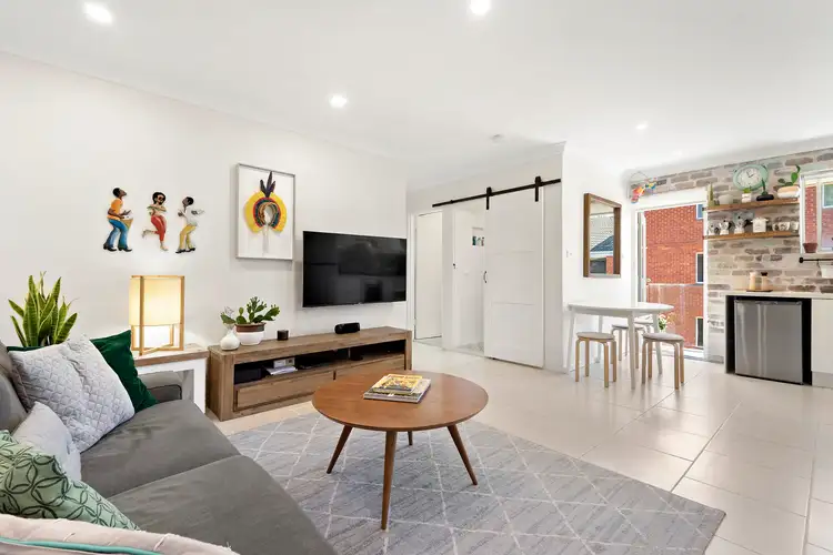 Fourth view of Homely apartment listing, 11/8 Fairway Close, Manly Vale NSW 2093