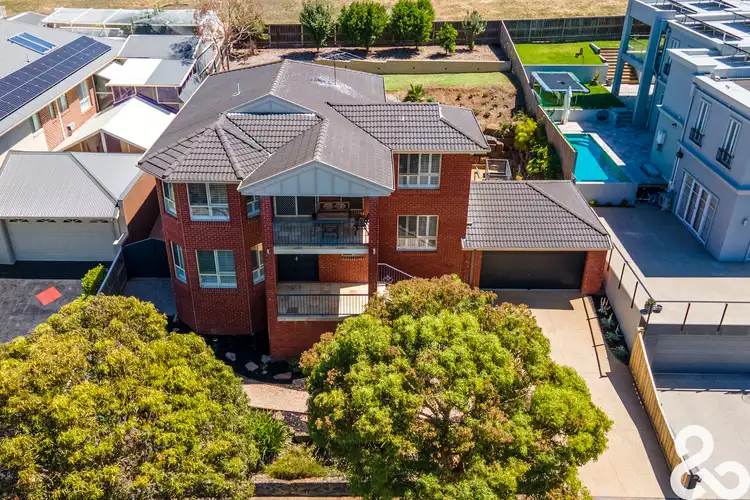 29 Kanooka Avenue, South Morang VIC 3752