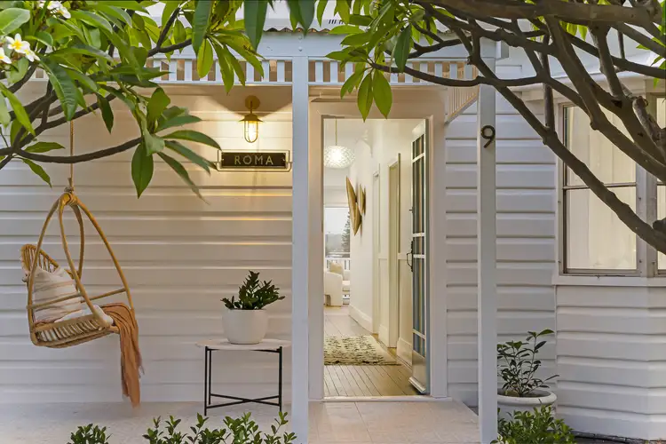 9 Oxley Road, Waratah NSW 2298