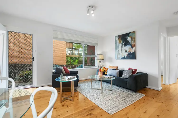 2/5 Ocean View Road, Freshwater NSW 2096