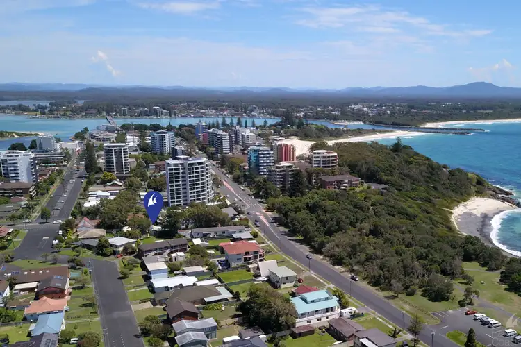 16 MacIntosh Street, Forster NSW 2428