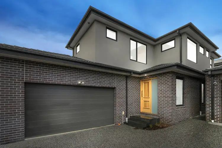 2/5 Aurisch Avenue, Glen Waverley VIC 3150