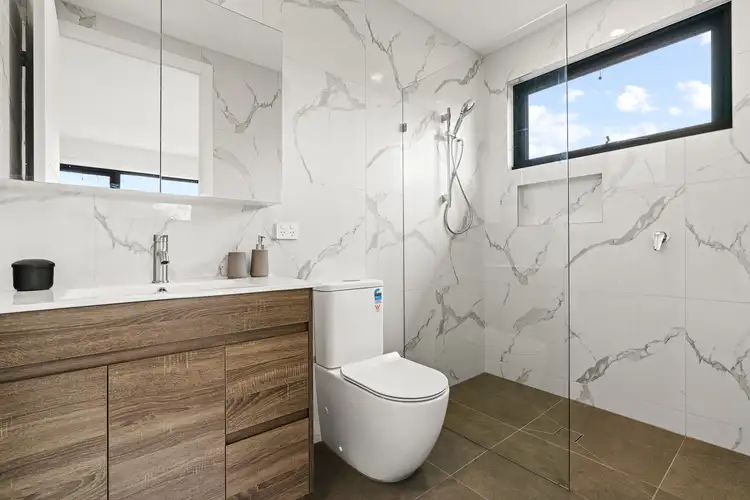 Fifth view of Homely townhouse listing, 2/5 Aurisch Avenue, Glen Waverley VIC 3150