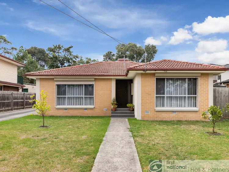 1/16 Floriana Avenue, Doveton VIC 3177