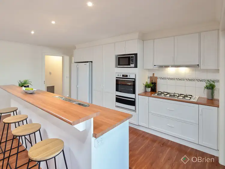 Second view of Homely house listing, 5 Cobungra Court, Hallam VIC 3803