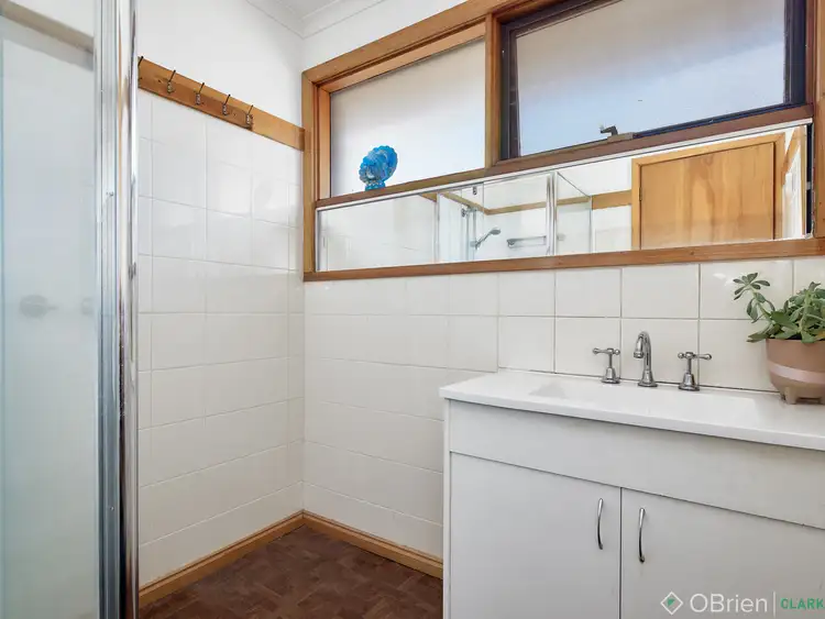 Sixth view of Homely house listing, 2/13 Rangeview Street, Warragul VIC 3820