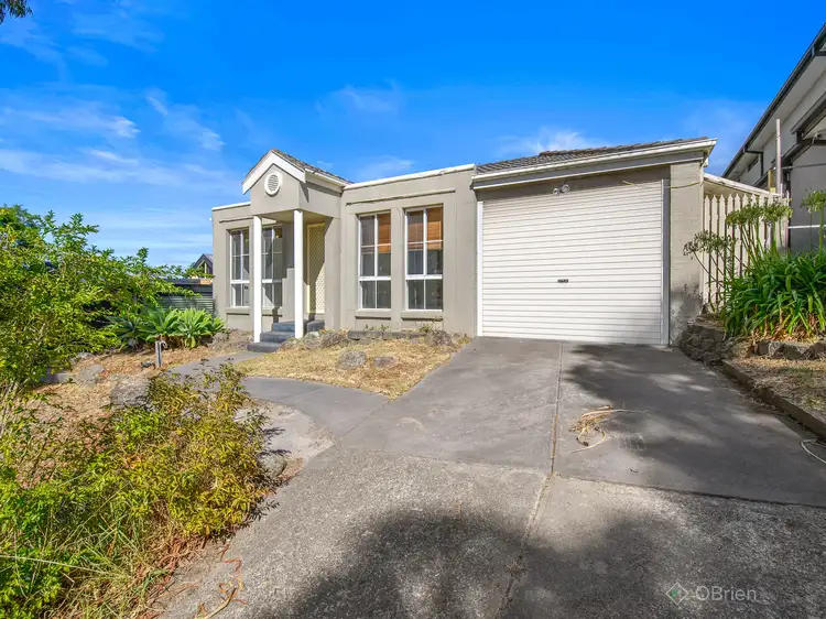 10 Wanderer Court, Berwick VIC 3806