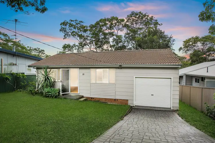 21 Donald Avenue, Kanwal NSW 2259