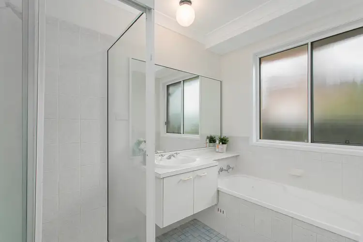 Sixth view of Homely house listing, 2/6 Miranda Close, Cherrybrook NSW 2126