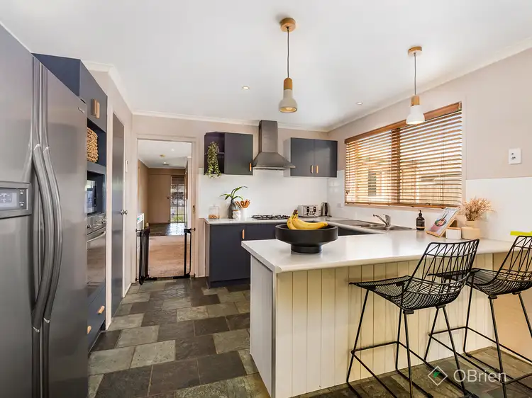 Second view of Homely house listing, 5 Leffern Court, Carrum Downs VIC 3201